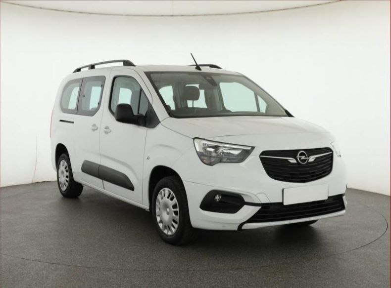 Opel Combo - hlavní foto