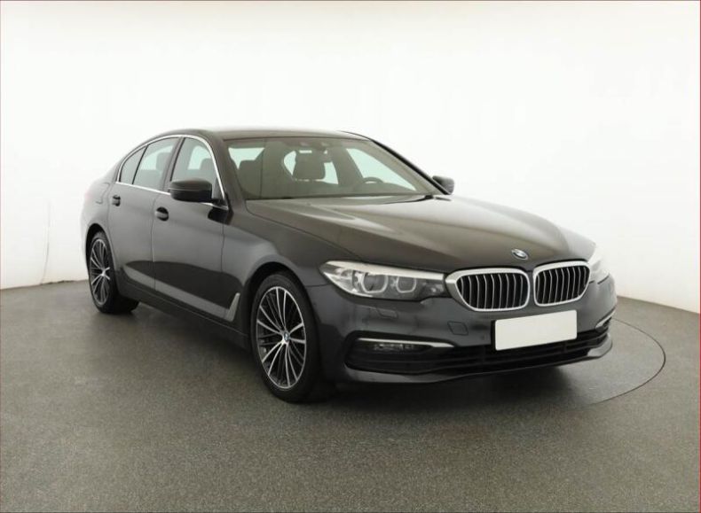 BMW Řada 5 - hlavní foto