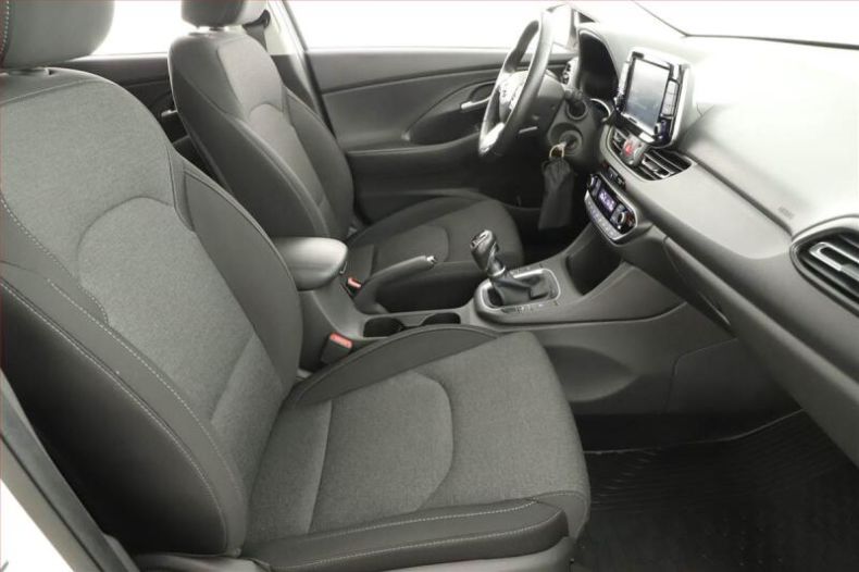 Hyundai i30 - hlavní fotka