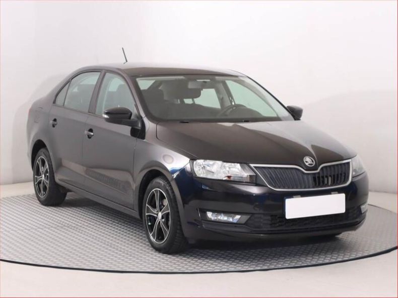 Škoda Rapid - hlavní foto