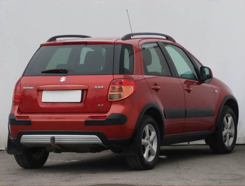 Suzuki SX4 - hlavní fotka