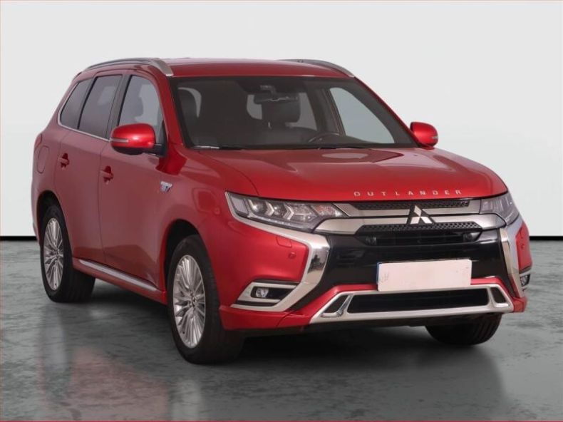 Mitsubishi Outlander - hlavní foto