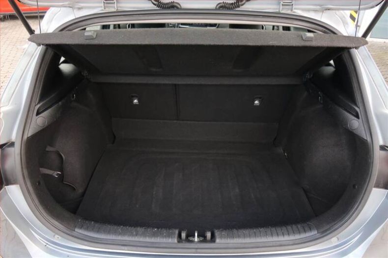 Kia Cee'd - hlavní fotka