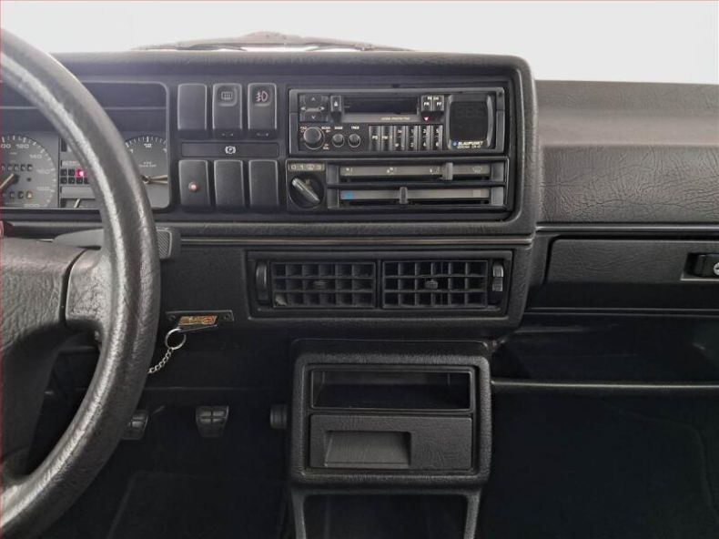 Volkswagen Golf - hlavní fotka