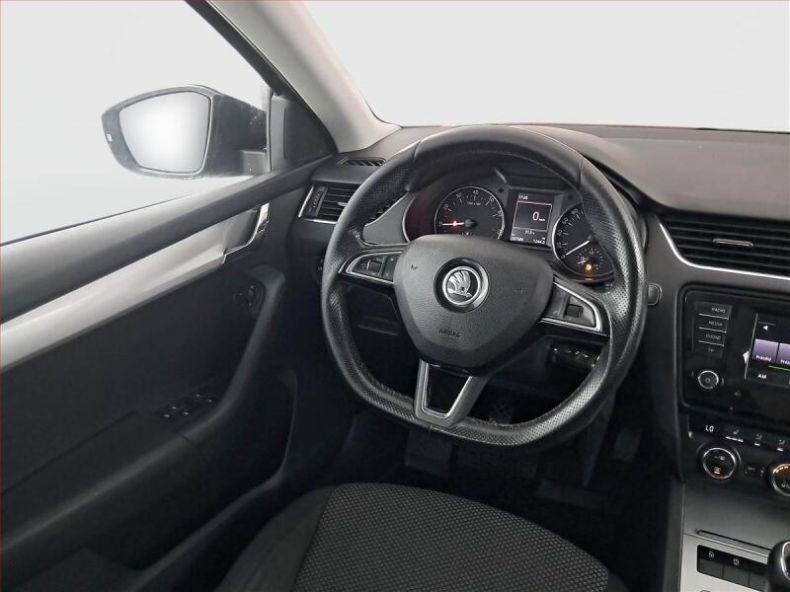 Škoda Octavia - hlavní foto
