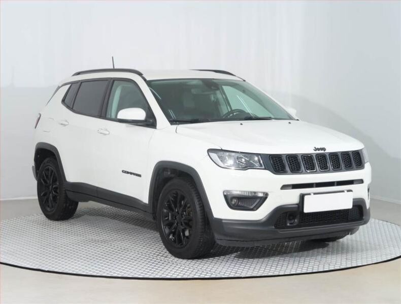 Jeep Compass - hlavní foto