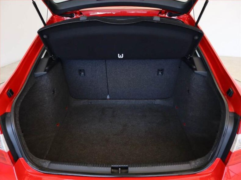 Škoda Octavia - hlavní fotka