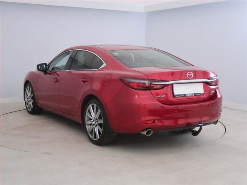 Mazda 6 - hlavní fotka
