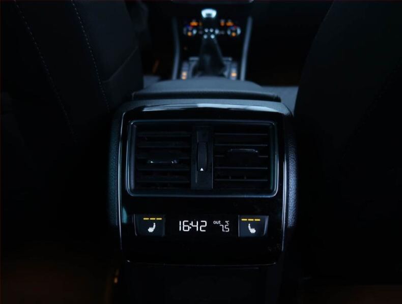 Škoda Superb - hlavní fotka