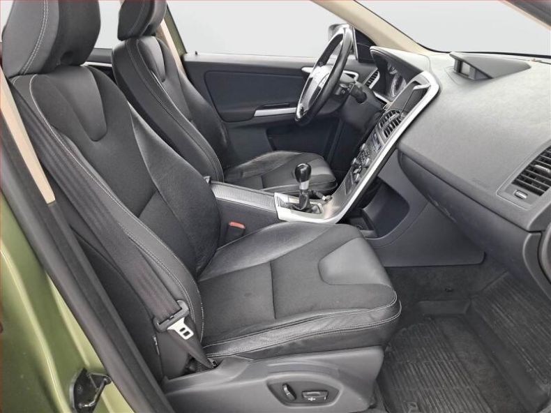 Volvo XC60 - hlavní fotka