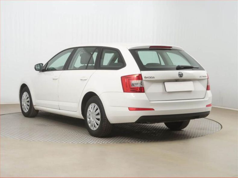 Škoda Octavia - hlavní fotka