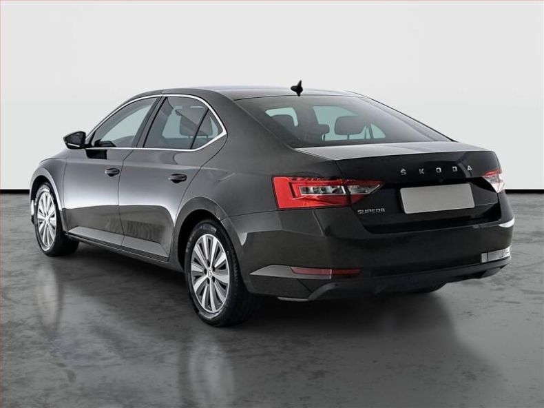 Škoda Superb - hlavní fotka