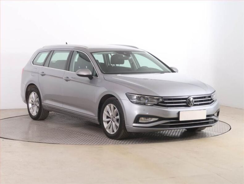 Volkswagen Passat - hlavní fotka inzerátu
