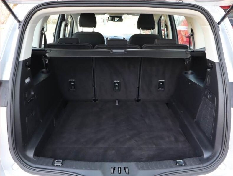 Ford S-MAX - hlavní fotka