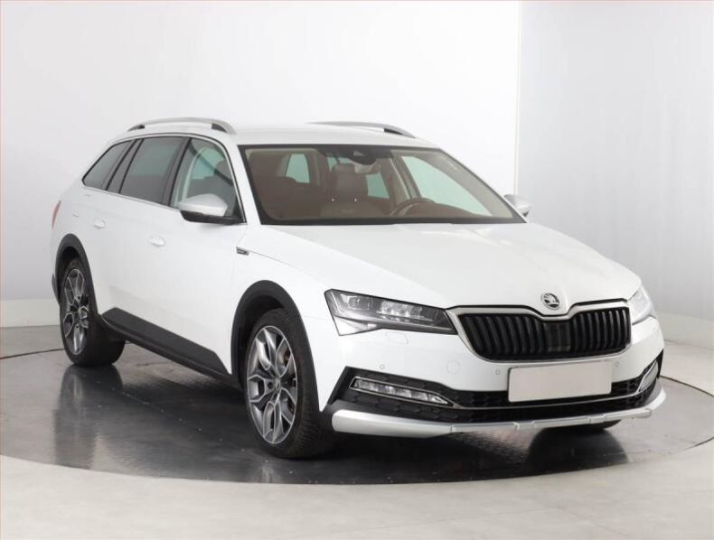 Škoda Superb - hlavní foto