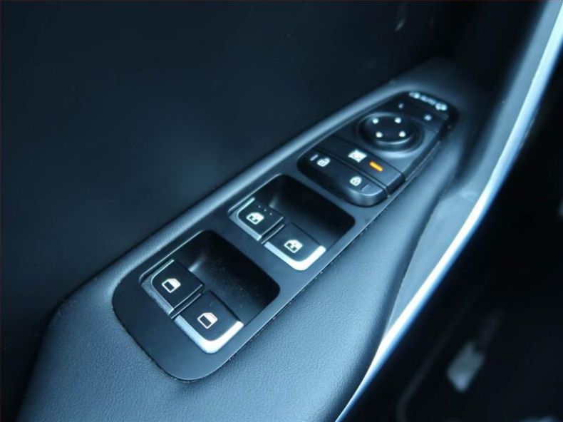 Kia Stinger - hlavní fotka