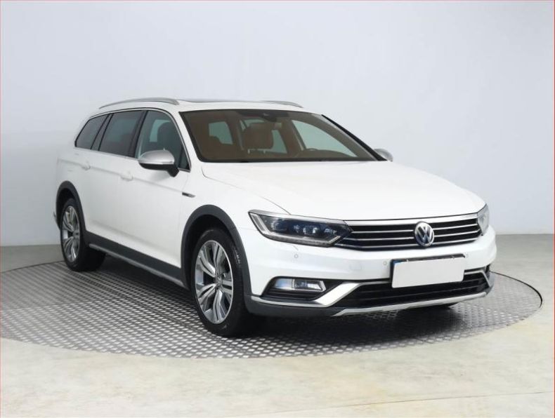Volkswagen Passat - hlavní foto