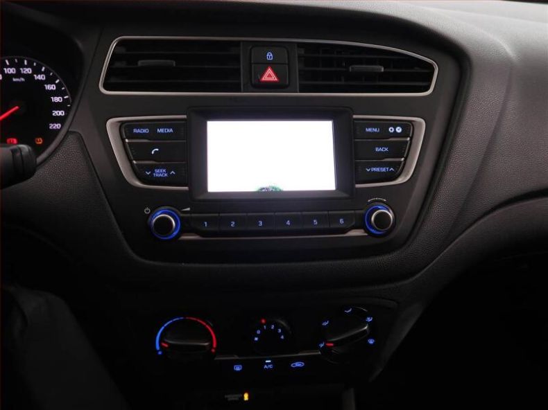 Hyundai i20 - hlavní fotka