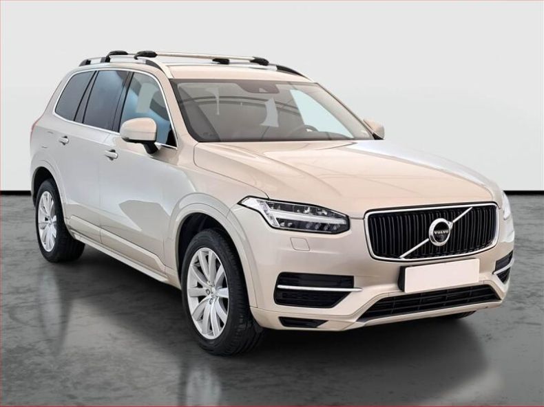 Volvo XC90 - hlavní foto
