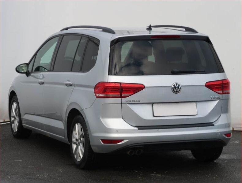 Volkswagen Touran - hlavní fotka