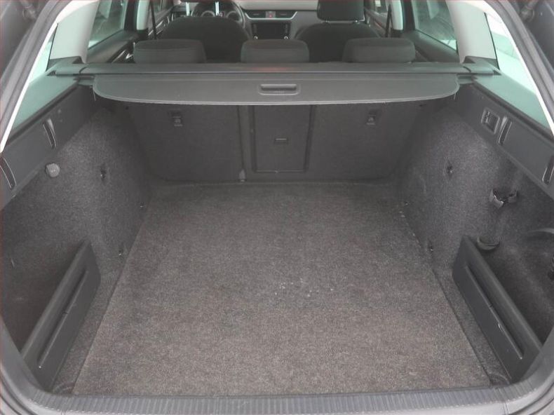 Škoda Octavia - hlavní fotka