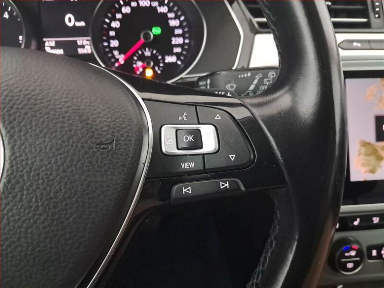 Volkswagen Passat - hlavní fotka