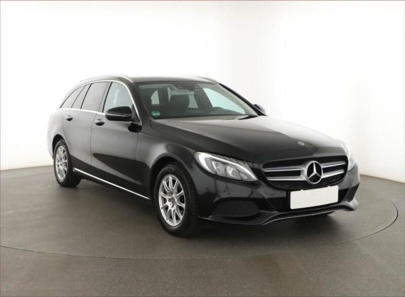 Mercedes Třída C - hlavní foto
