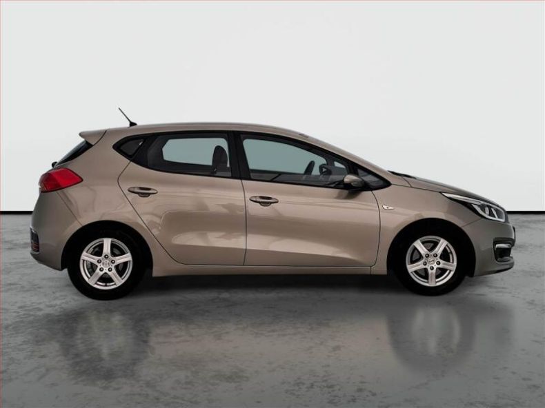 Kia Cee'd - hlavní fotka