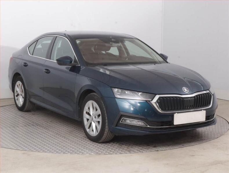 Škoda Octavia - hlavní fotka