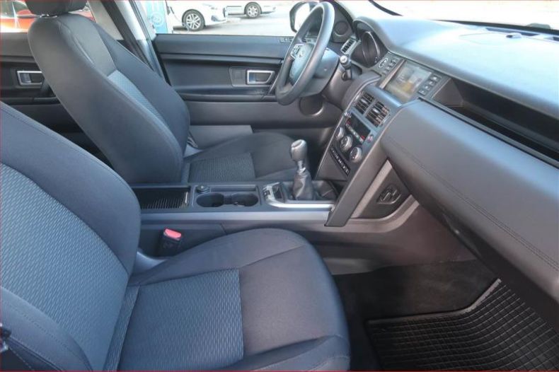 Land Rover Discovery - hlavní fotka