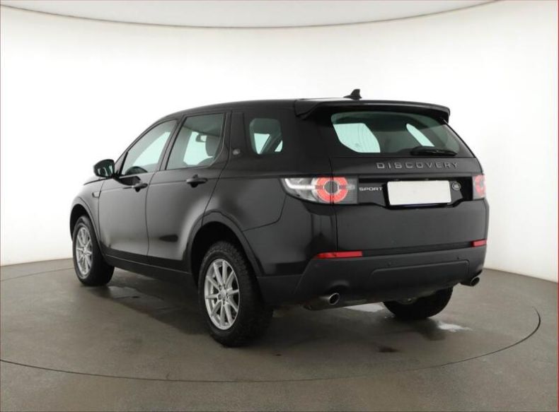 Land Rover Discovery - hlavní fotka