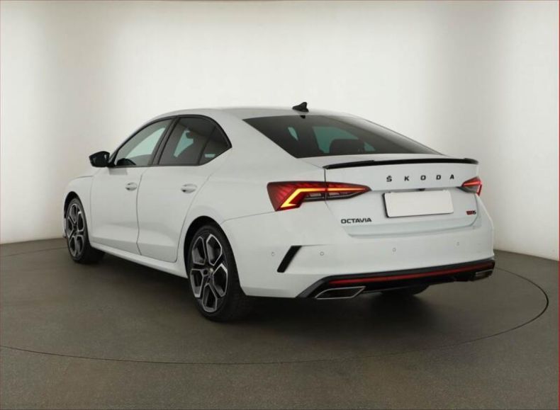 Škoda Octavia - hlavní fotka