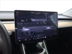 Tesla Model 3 - fotka číslo 16