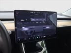 Tesla Model 3 - fotka číslo 16