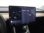 Tesla Model 3 - fotka číslo 18