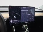 Tesla Model 3 - fotka číslo 18