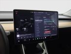 Tesla Model 3 - fotka číslo 20