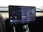 Tesla Model 3 - fotka číslo 24