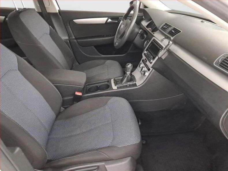 Volkswagen Passat - hlavní fotka