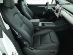 Tesla Model Y - fotka číslo 8
