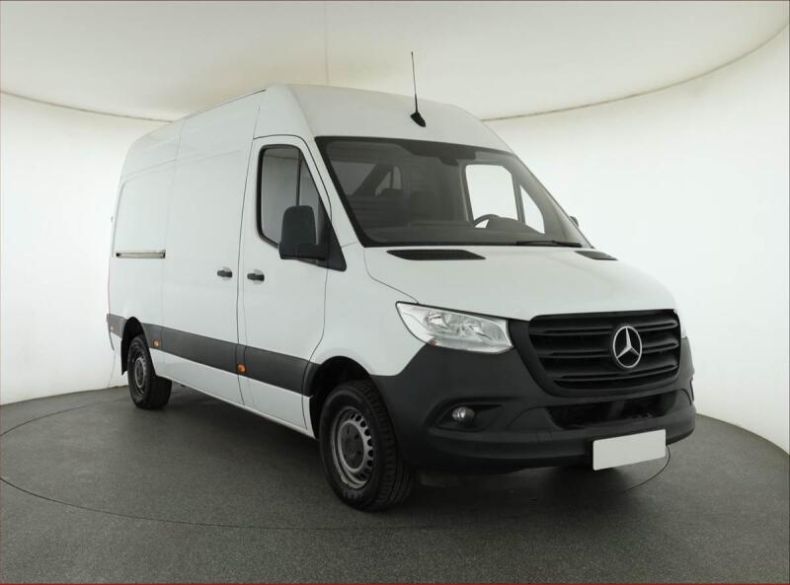 Mercedes Sprinter - hlavní foto