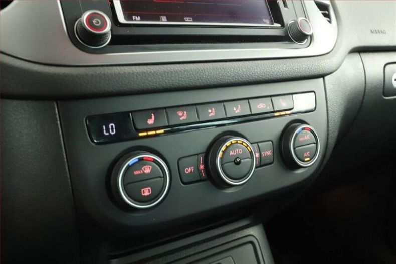 Volkswagen Tiguan - hlavní fotka