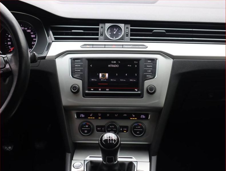 Volkswagen Passat - hlavní fotka