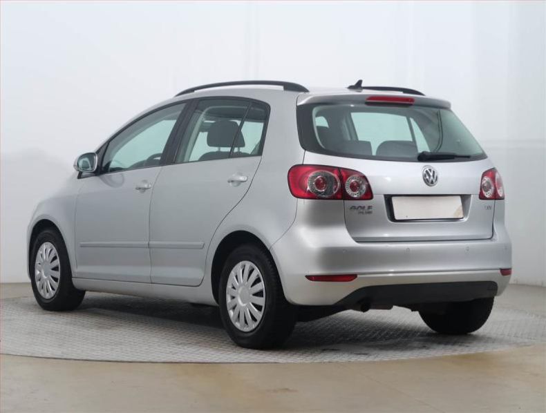 Volkswagen Golf - hlavní fotka