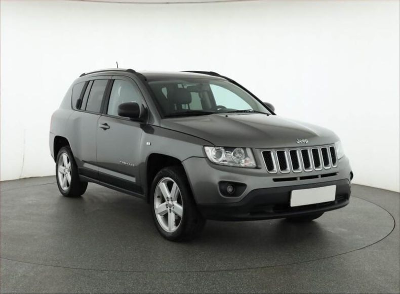 Jeep Compass - hlavní foto