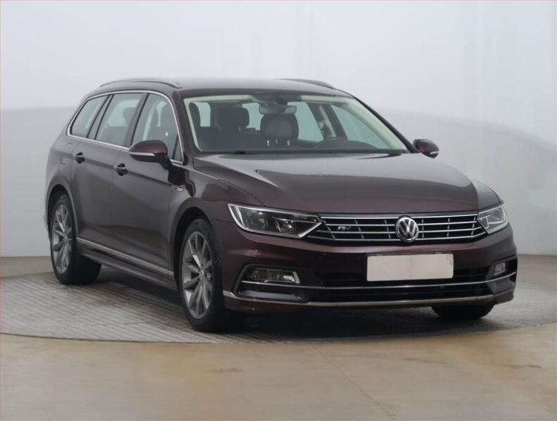 Volkswagen Passat - hlavní foto