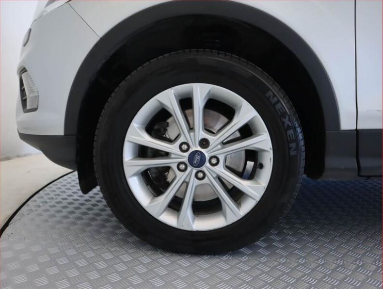 Ford Kuga - hlavní fotka