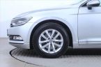 Volkswagen Passat - fotka číslo 13