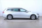 Volkswagen Passat - fotka číslo 5