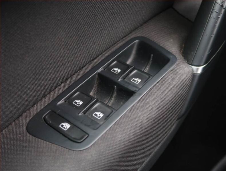 Volkswagen Golf - hlavní fotka